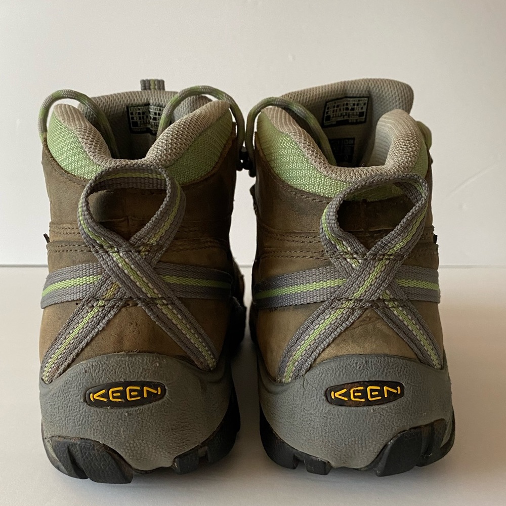 Keen Targhee 2 II Mid High Boots Women’s 9.5